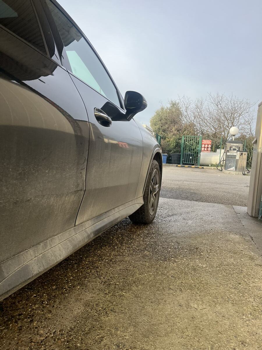 Mercedes avant lavage